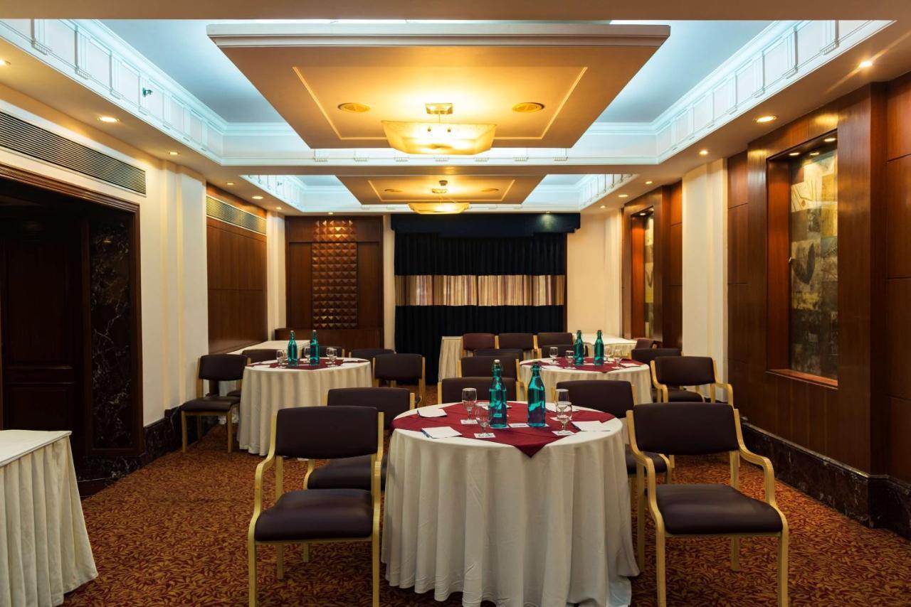 Park Inn By Radisson,South Delhi 뉴델리 외부 사진 The Royal