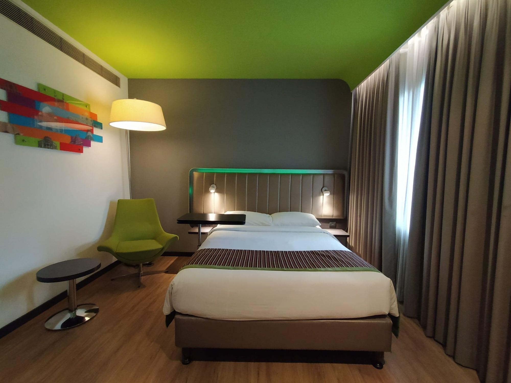 Park Inn By Radisson,South Delhi 뉴델리 외부 사진 A room at the hotel