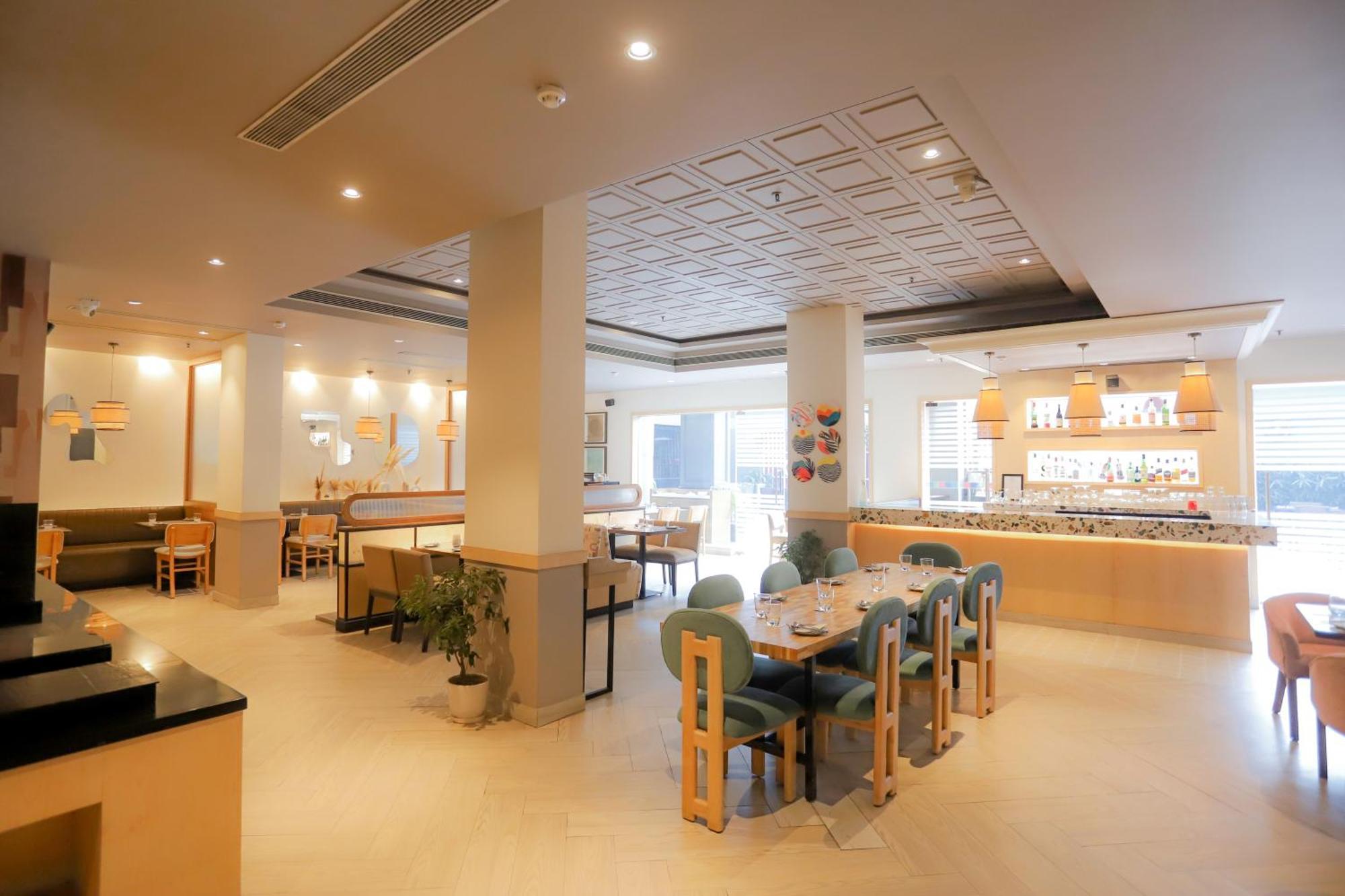 Park Inn By Radisson,South Delhi 뉴델리 외부 사진 The restaurant