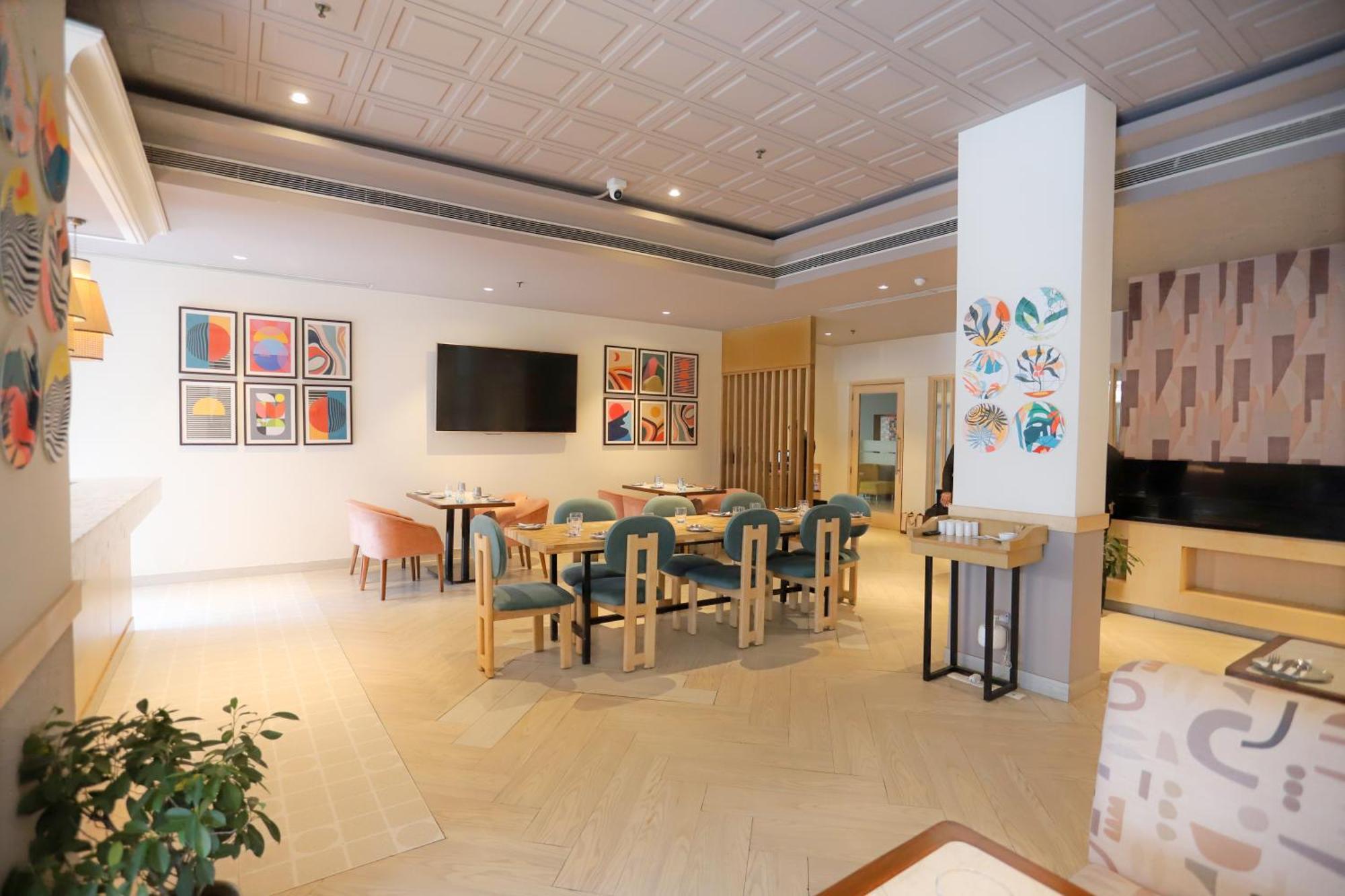 Park Inn By Radisson,South Delhi 뉴델리 외부 사진 The lobby of the hotel